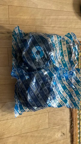 Продажа автозапчастей на Mercedes W124 - Запчасти в Калининград