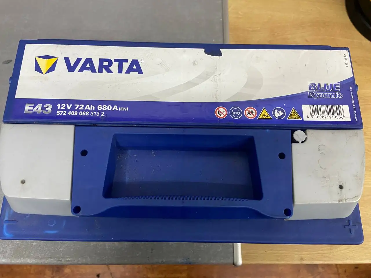 Продам аккумулятор VARTA 12V 72Ah 680A - Запчасти (Авто) в Калининград