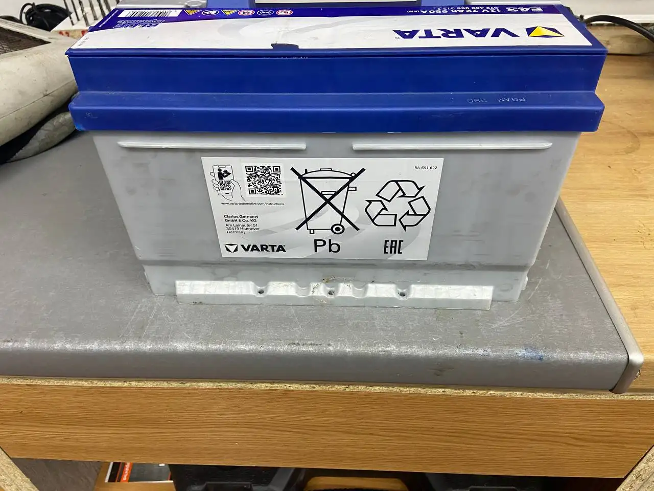 Продам аккумулятор VARTA 12V 72Ah 680A - Запчасти (Авто) в Калининград