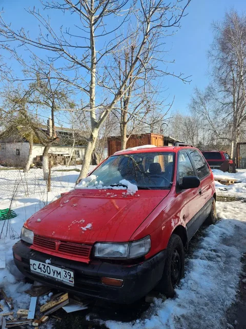 Продажа двух Mitsubishi Space Runner 1992 года - Аксессуары для авто в Калининград