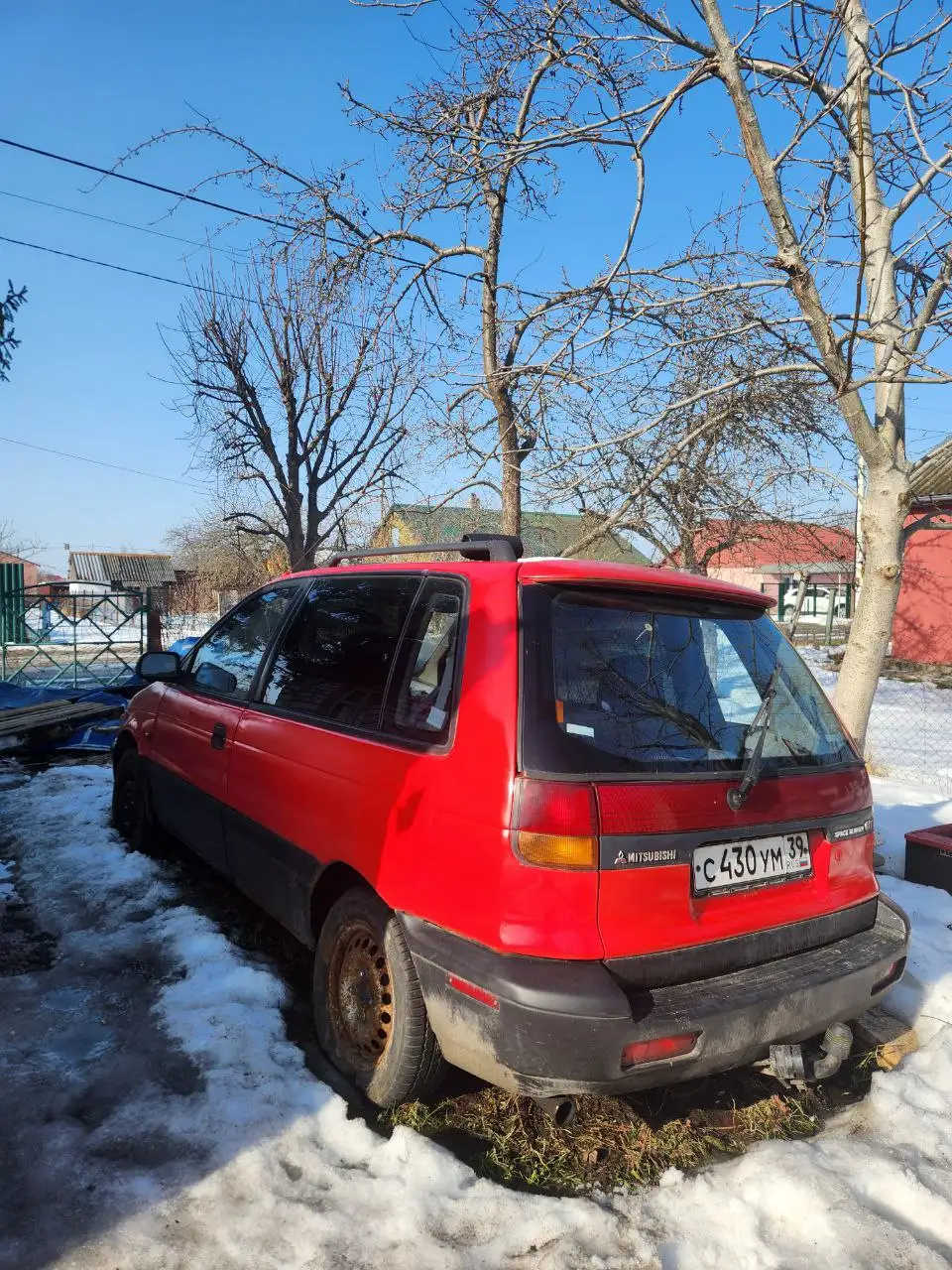 Продажа двух Mitsubishi Space Runner 1992 года - Запчасти (Авто) в Калининград