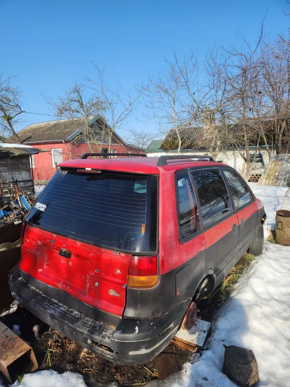 Продажа двух Mitsubishi Space Runner 1992 года - Запчасти (Авто) в Калининград