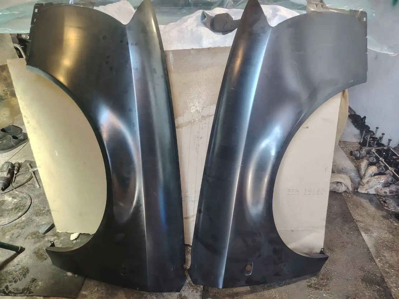 Продам крылья на Audi A6 C5 - Кузовные детали (Запчасти) в Калининград