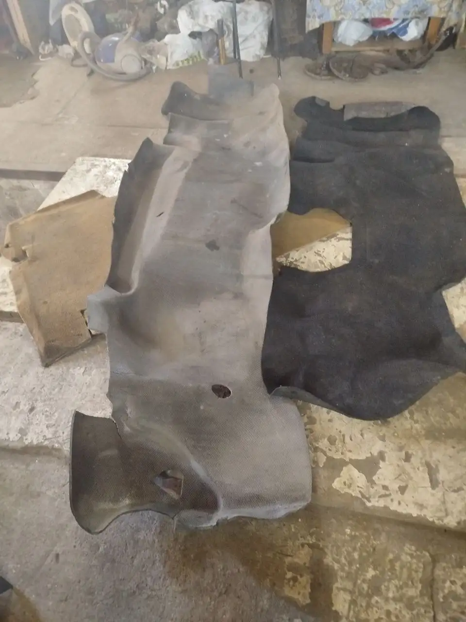 Ауди 80 б 3 покрытие багажника - Запчасти (Авто) в Калининград