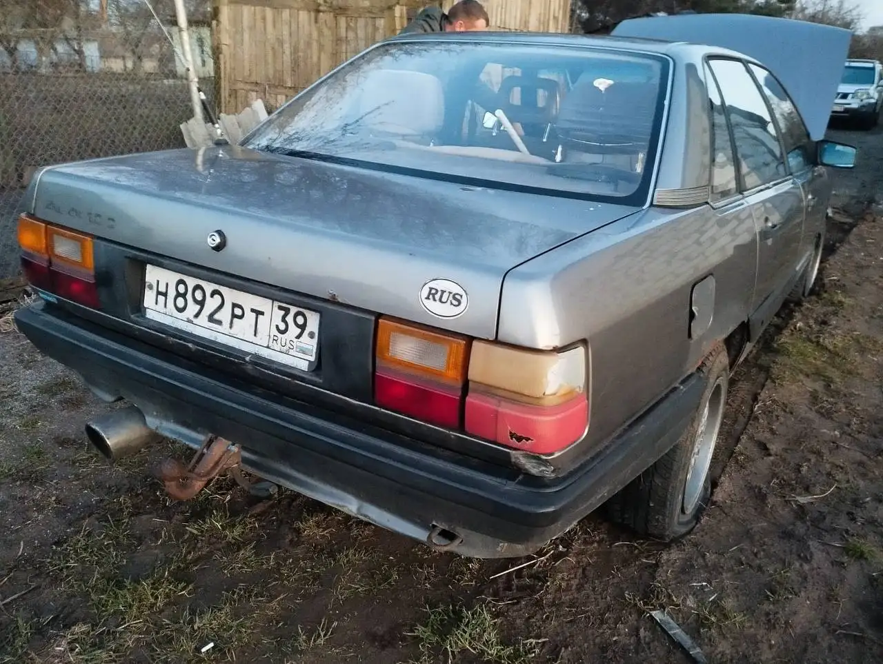 Запчасти для Audi 100 C3 дорестайлинг - Автомобильные запчасти (Запчасти) в Калининград