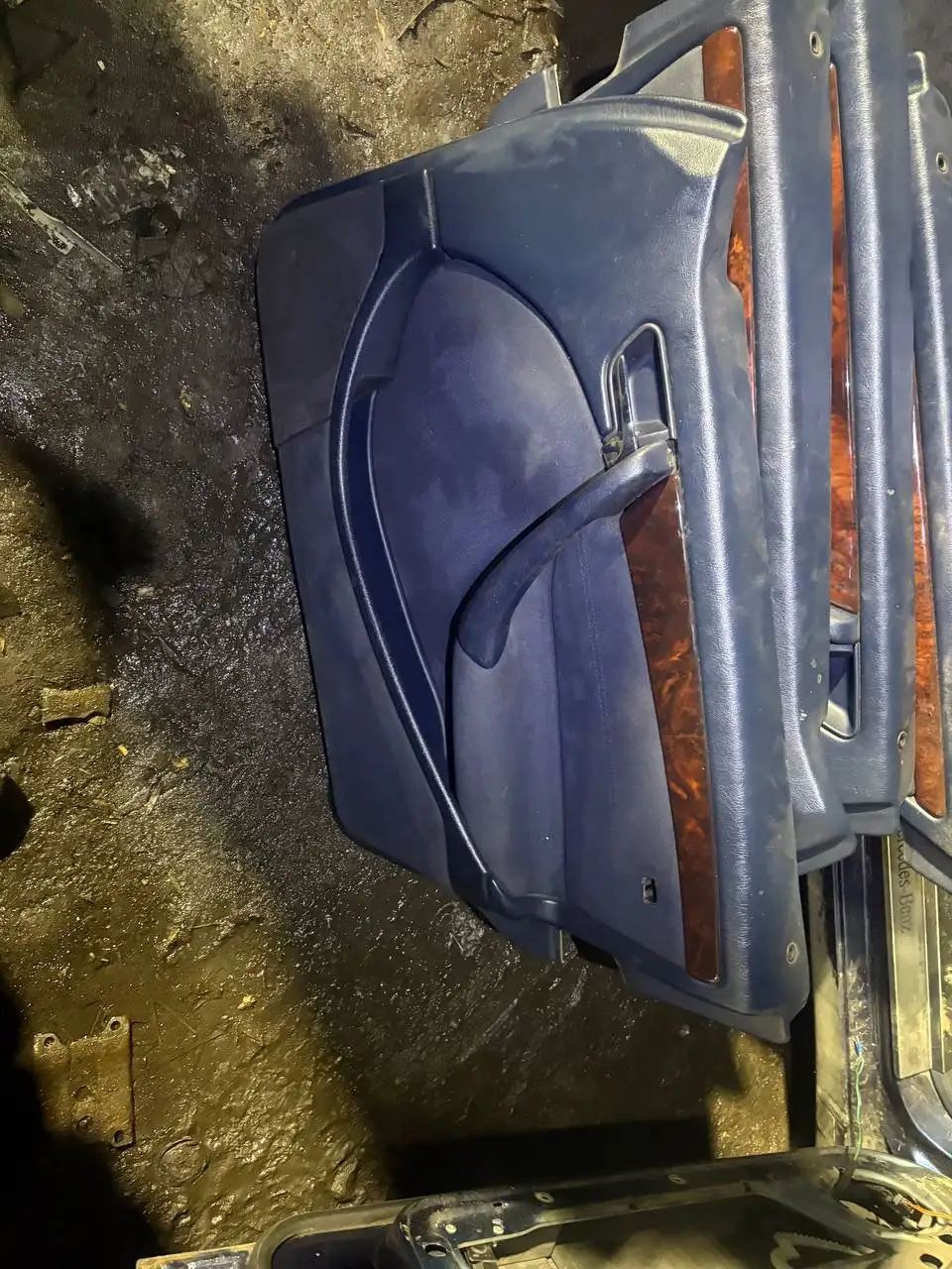 Сидения карты Mercedes W202 рестайлинг 8000 универсал - Автозапчасти (Запчасти) в Калининград