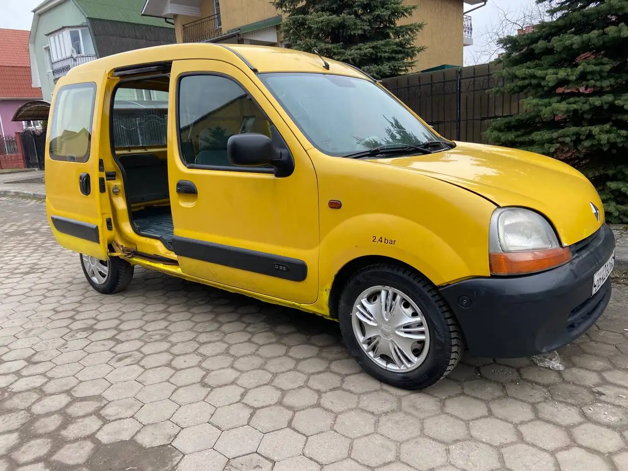 Рено Канго 2002 года с дизельным двигателем 1.9 и МКПП - Авто в Калининград