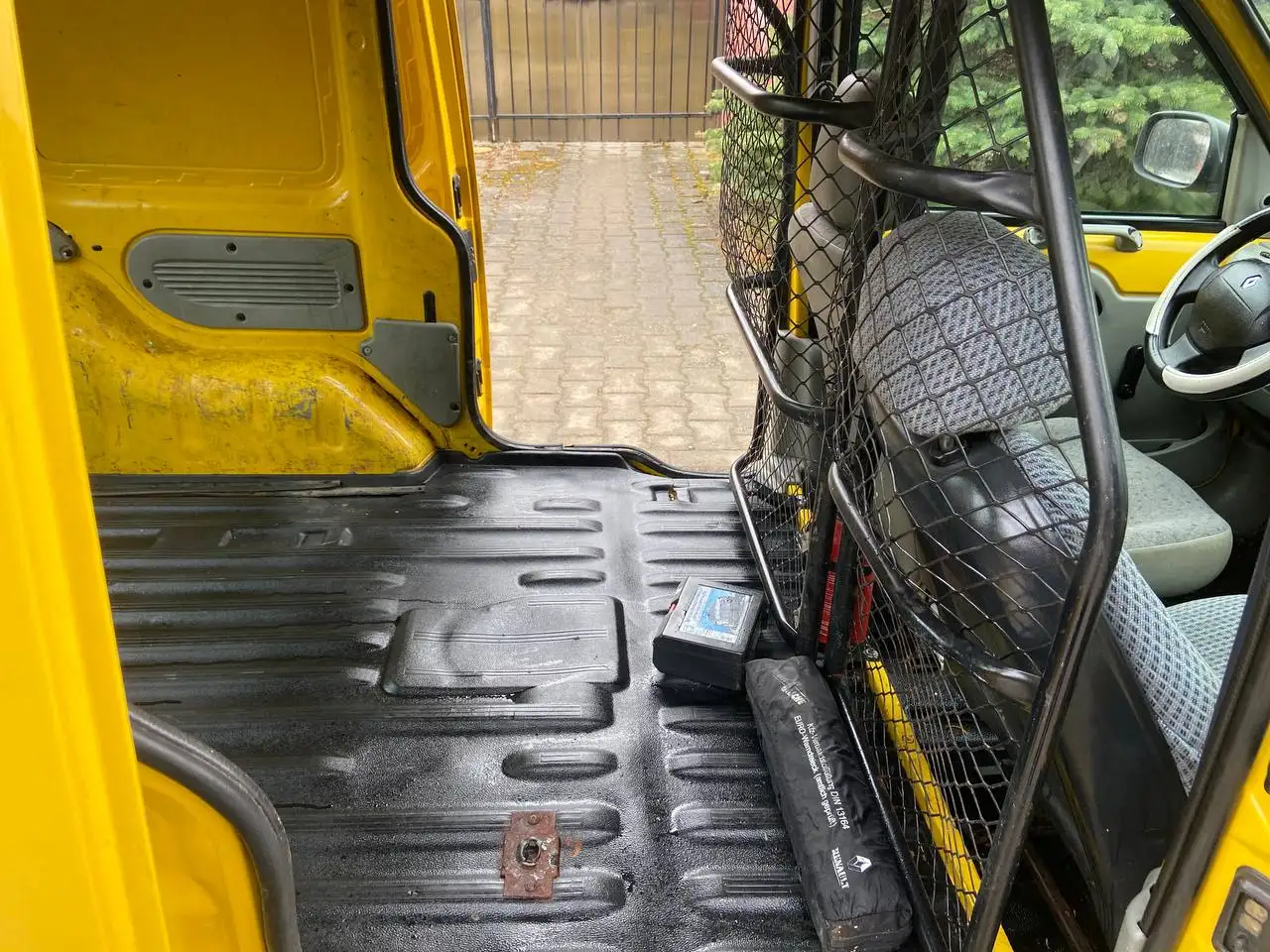 Рено Канго 2002 года с дизельным двигателем 1.9 и МКПП - Авто в Калининград