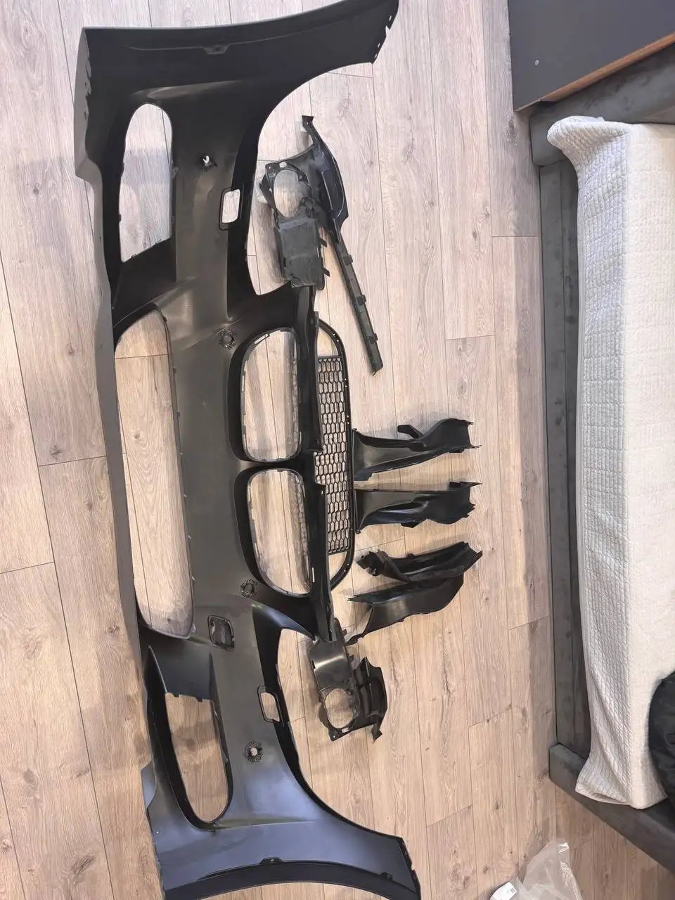 Продам передний М-Тех бампер е92 рест - Автозапчасти (Запчасти) в Калининград