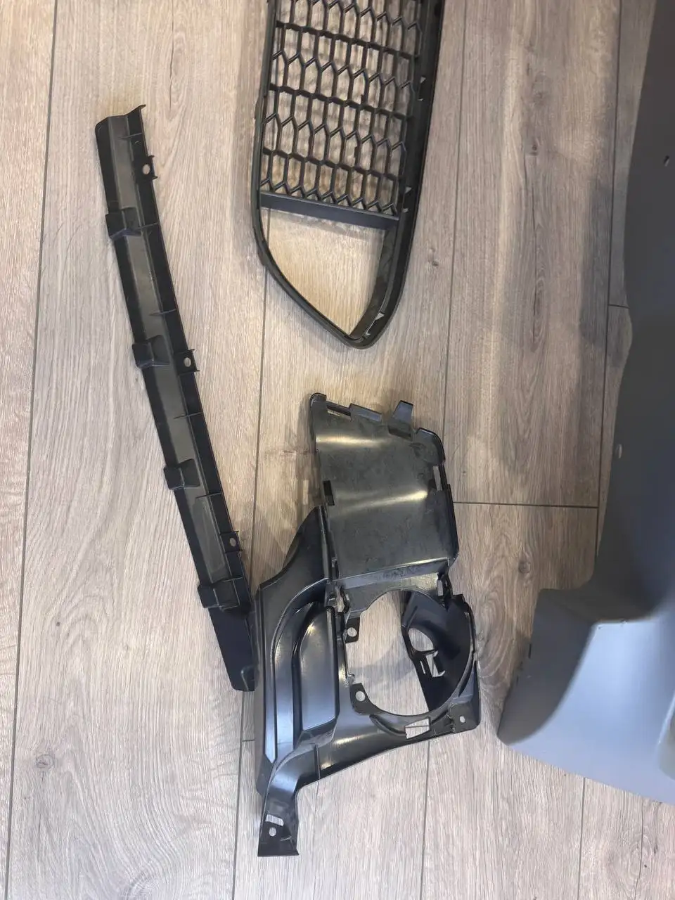 Продам передний М-Тех бампер е92 рест - Автозапчасти (Запчасти) в Калининград