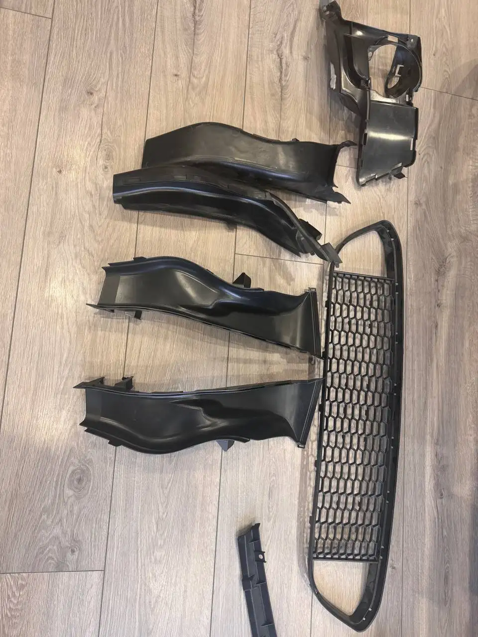 Продам передний М-Тех бампер е92 рест - Автозапчасти (Запчасти) в Калининград