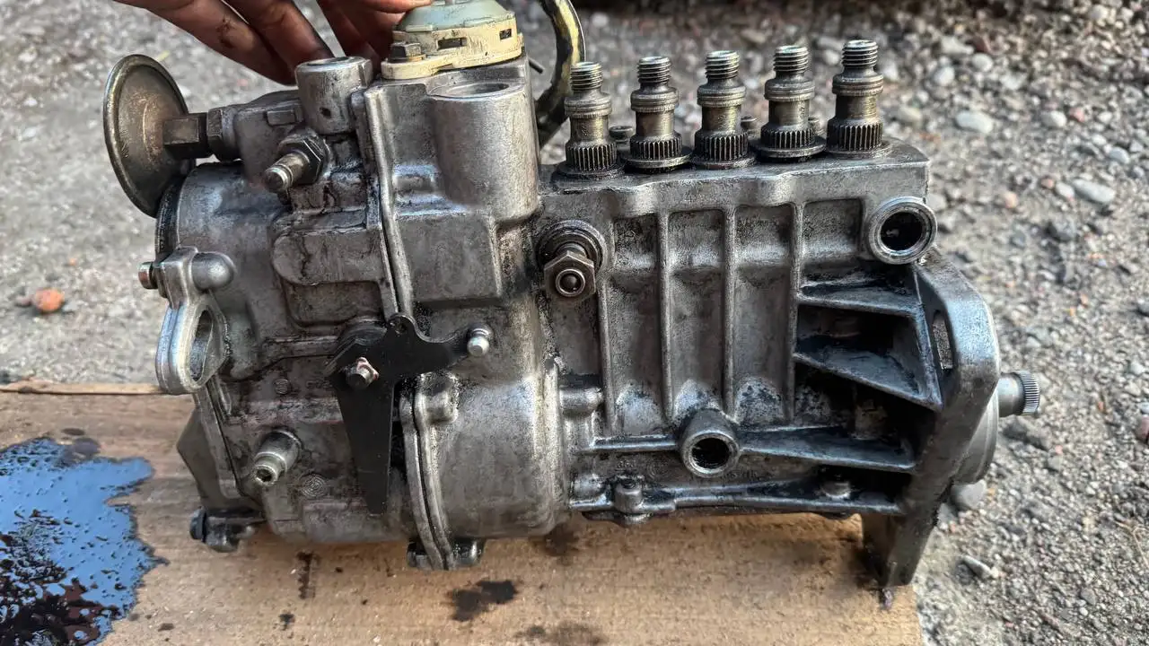 Продажа ТНВД OM602 и OM605 - Топливная система (Запчасти) в Калининград