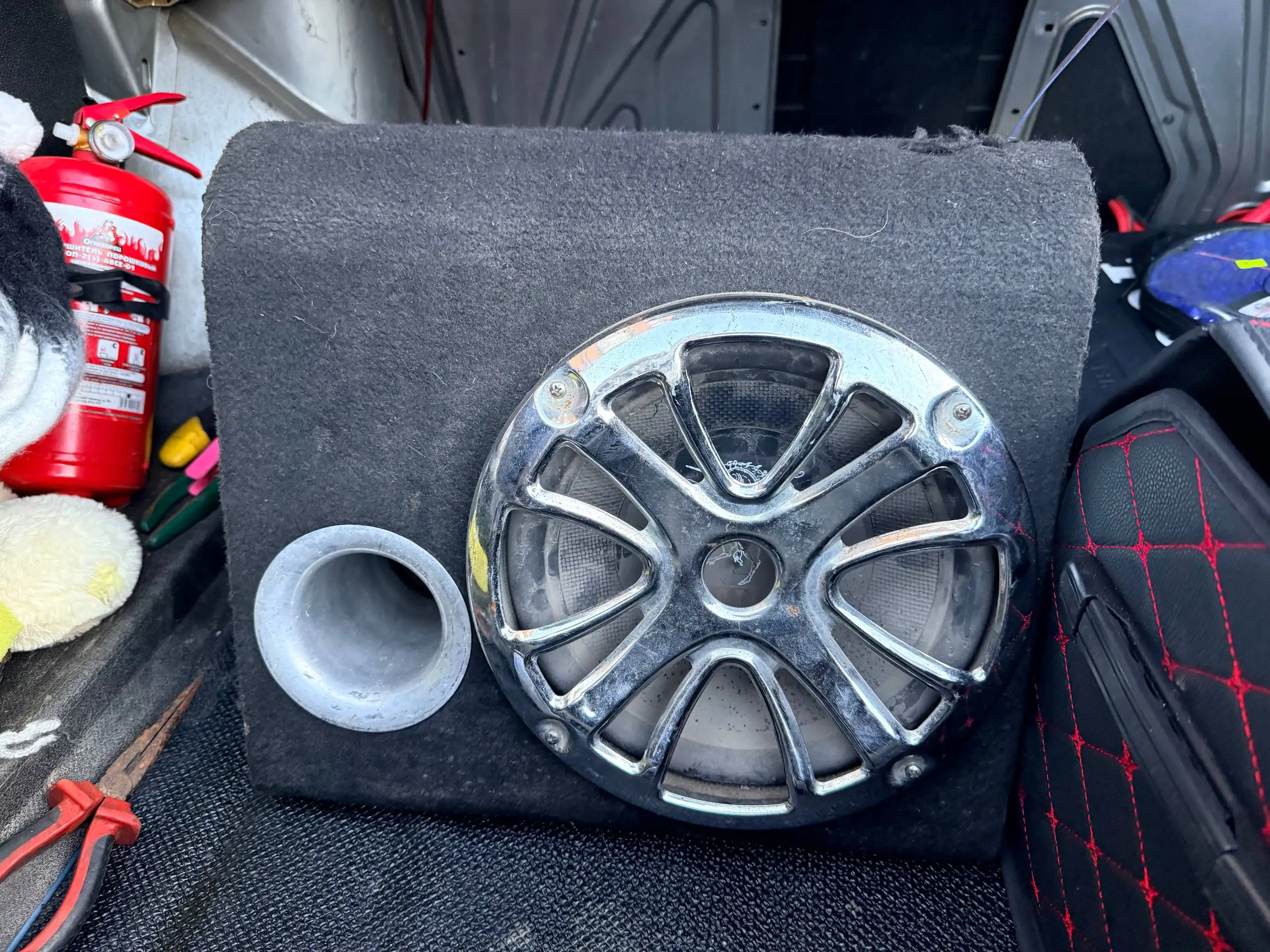 Продажа усилителя AMP и короба с буфом - Аудио (Авто) в Калининград