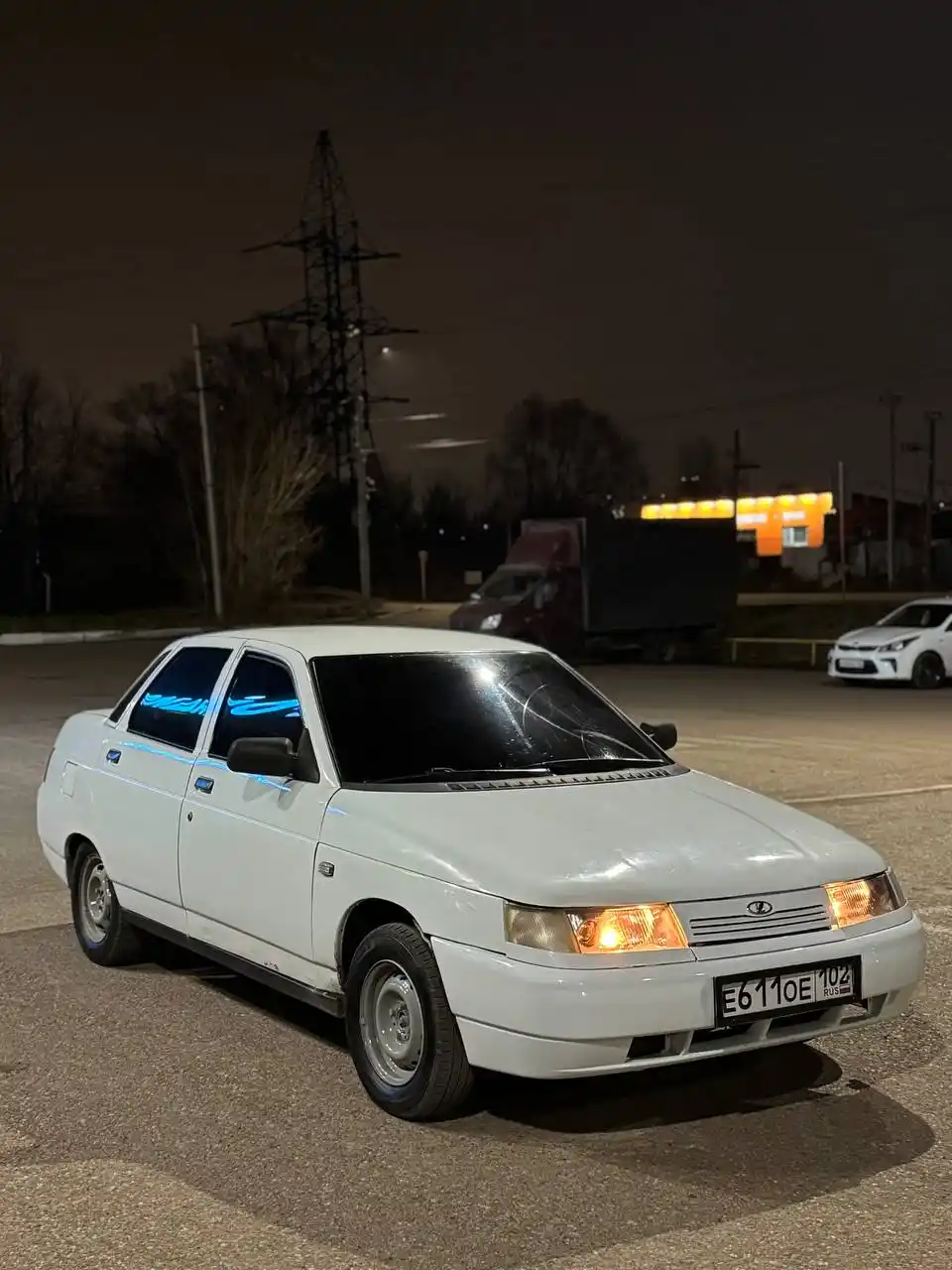 ВАЗ 2110 2002 года в белом цвете