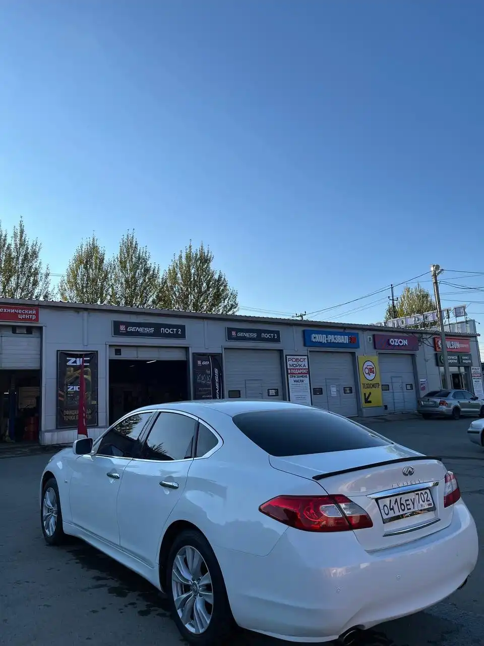 Продам Infiniti M25 2011 года