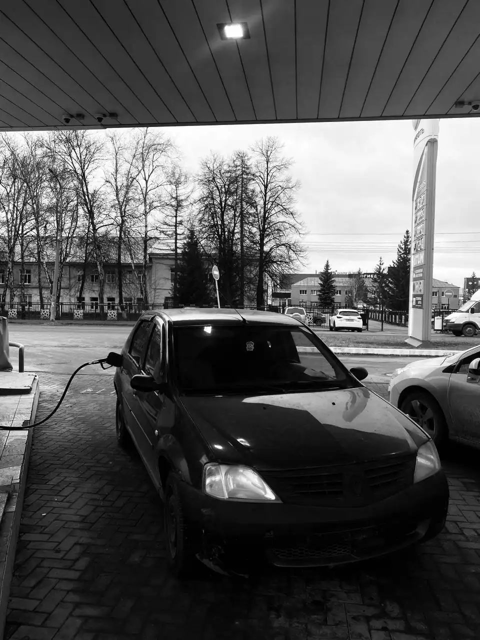 Продам Renault Logan 1.6 2007 года