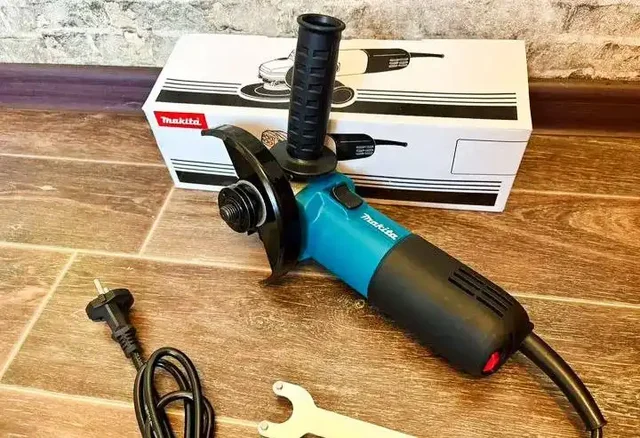 Болгарка Макита 125 новая - Электроника в Уфа