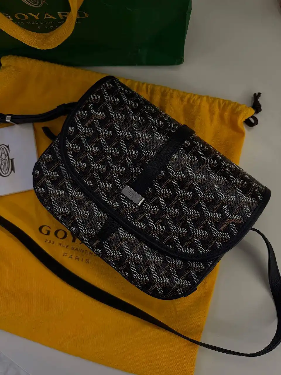 Барсетки и картхолдеры Goyard в наличии в Уфе