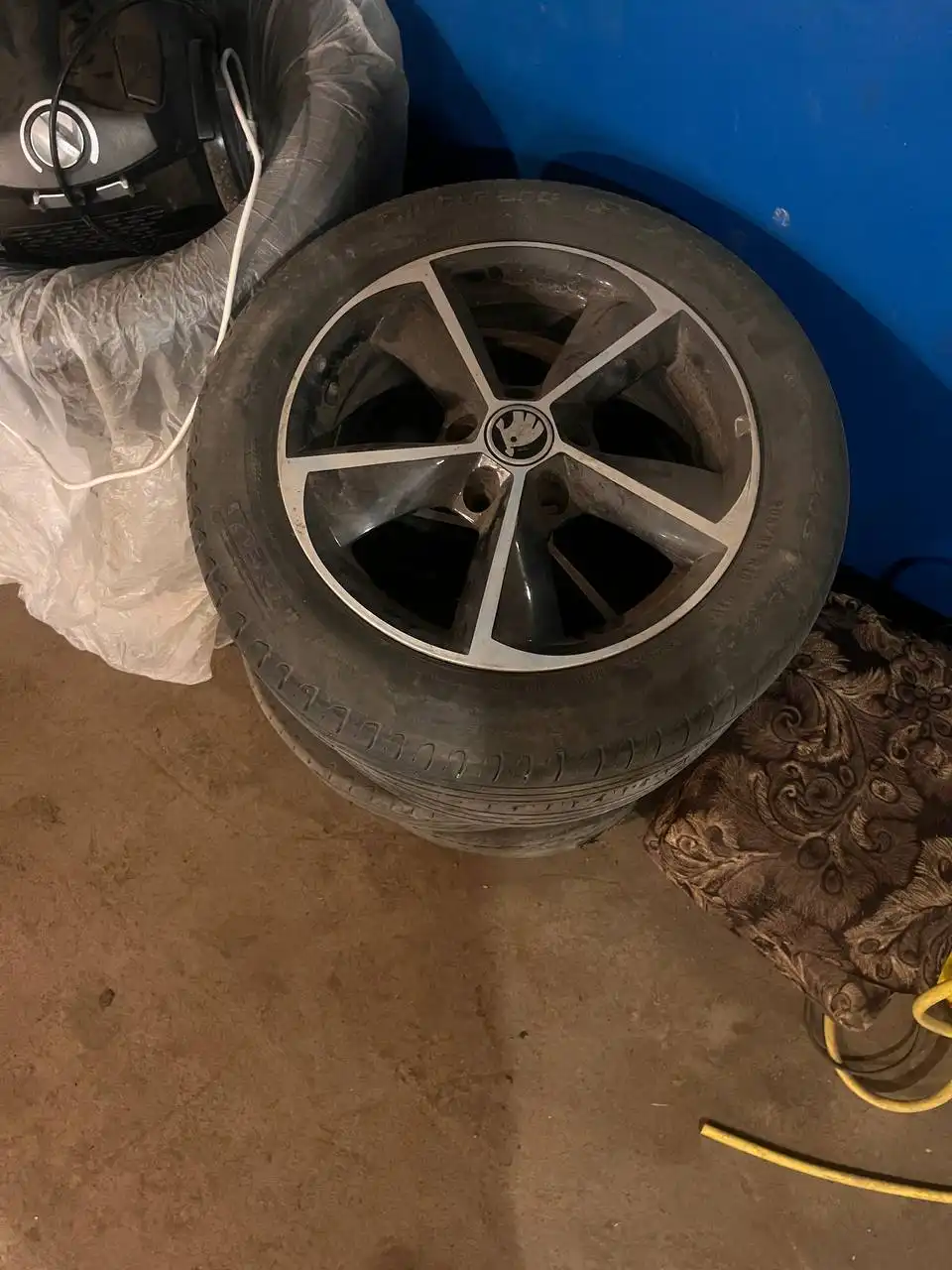 Продам колеса 5х112 205/55 R16