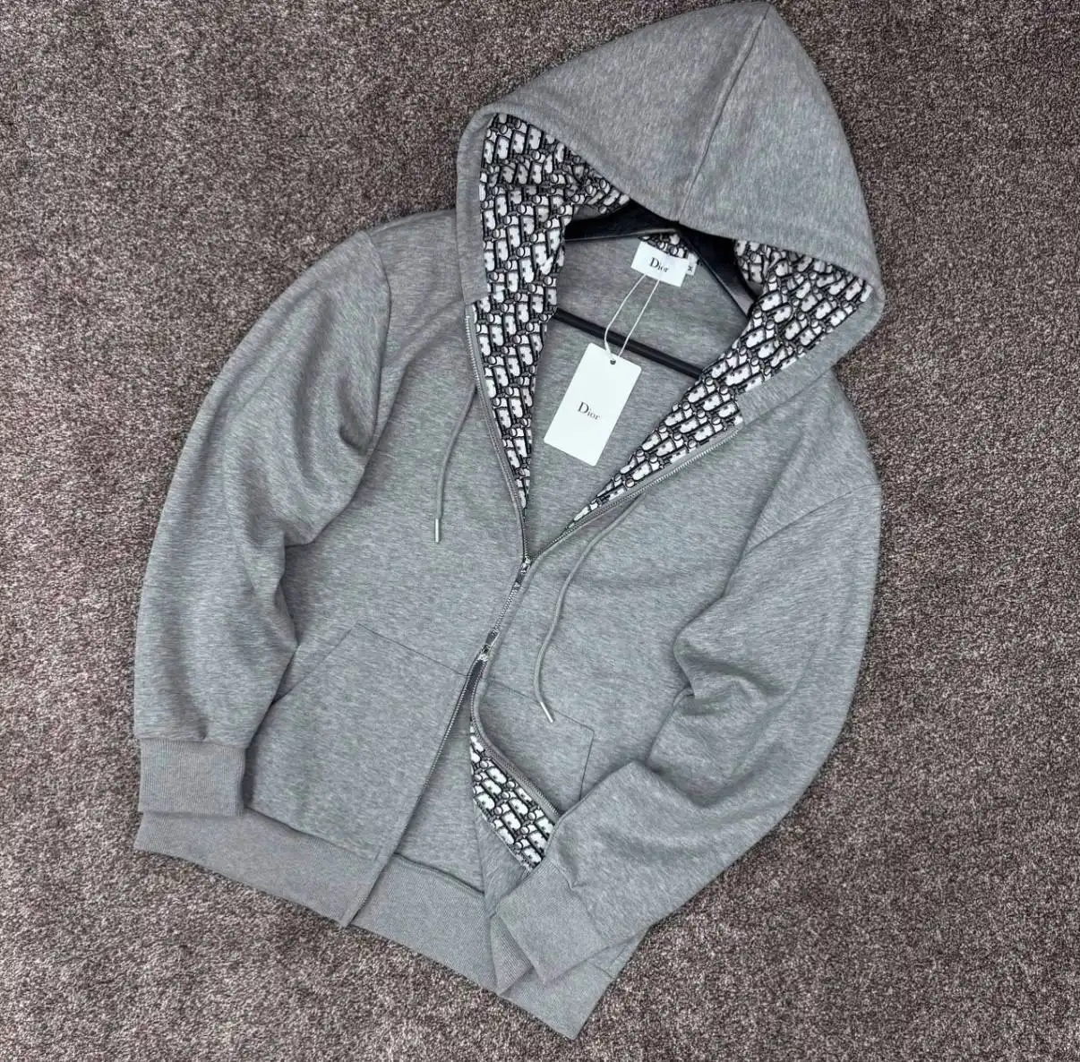 Зимняя куртка и кроссовки - Верхняя одежда и обувь (Одежда) в Уфа