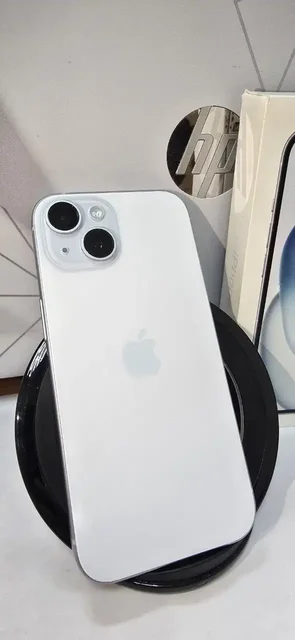 Смартфон iPhone 15 128GB в идеальном состоянии - Игры в Уфа