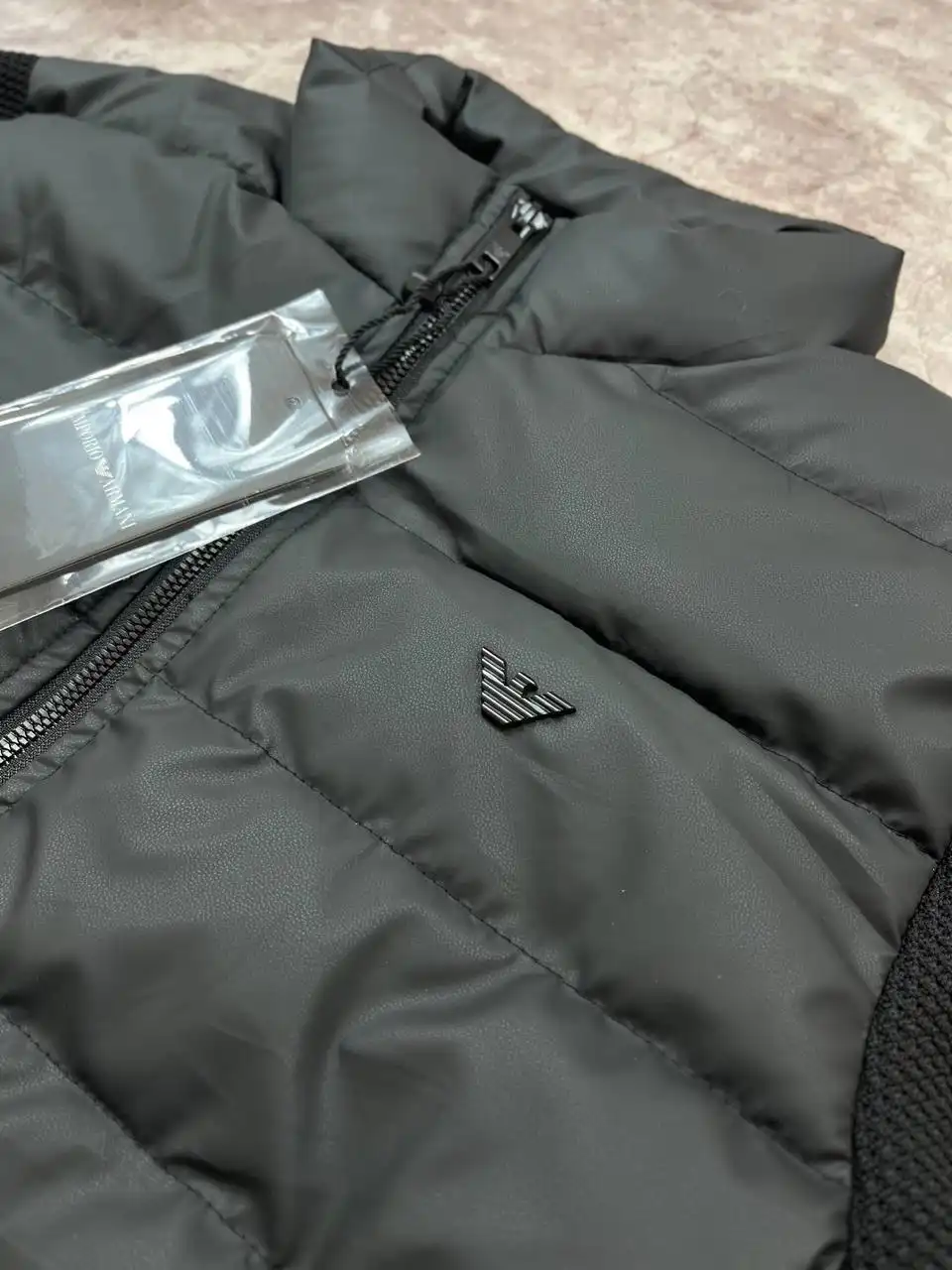 Куртка Armani новая - Верхняя одежда (Одежда) в Уфа