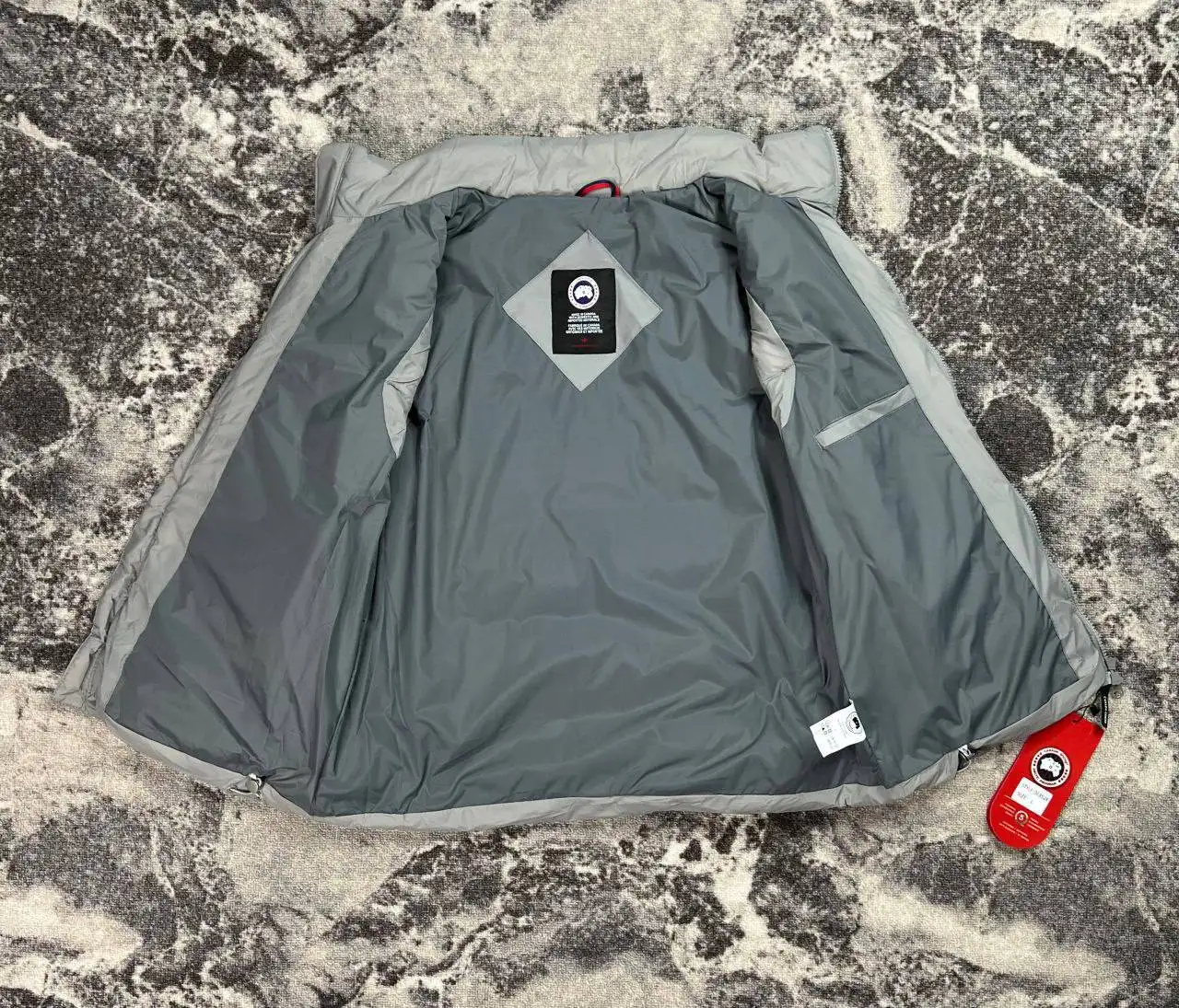 Новая жилетка в Уфе - Верхняя одежда (Одежда) в Уфа