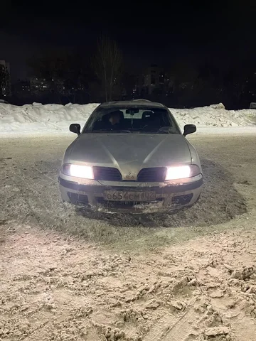 Mitsubishi Charisma 2001 года - Внедорожник в Уфа