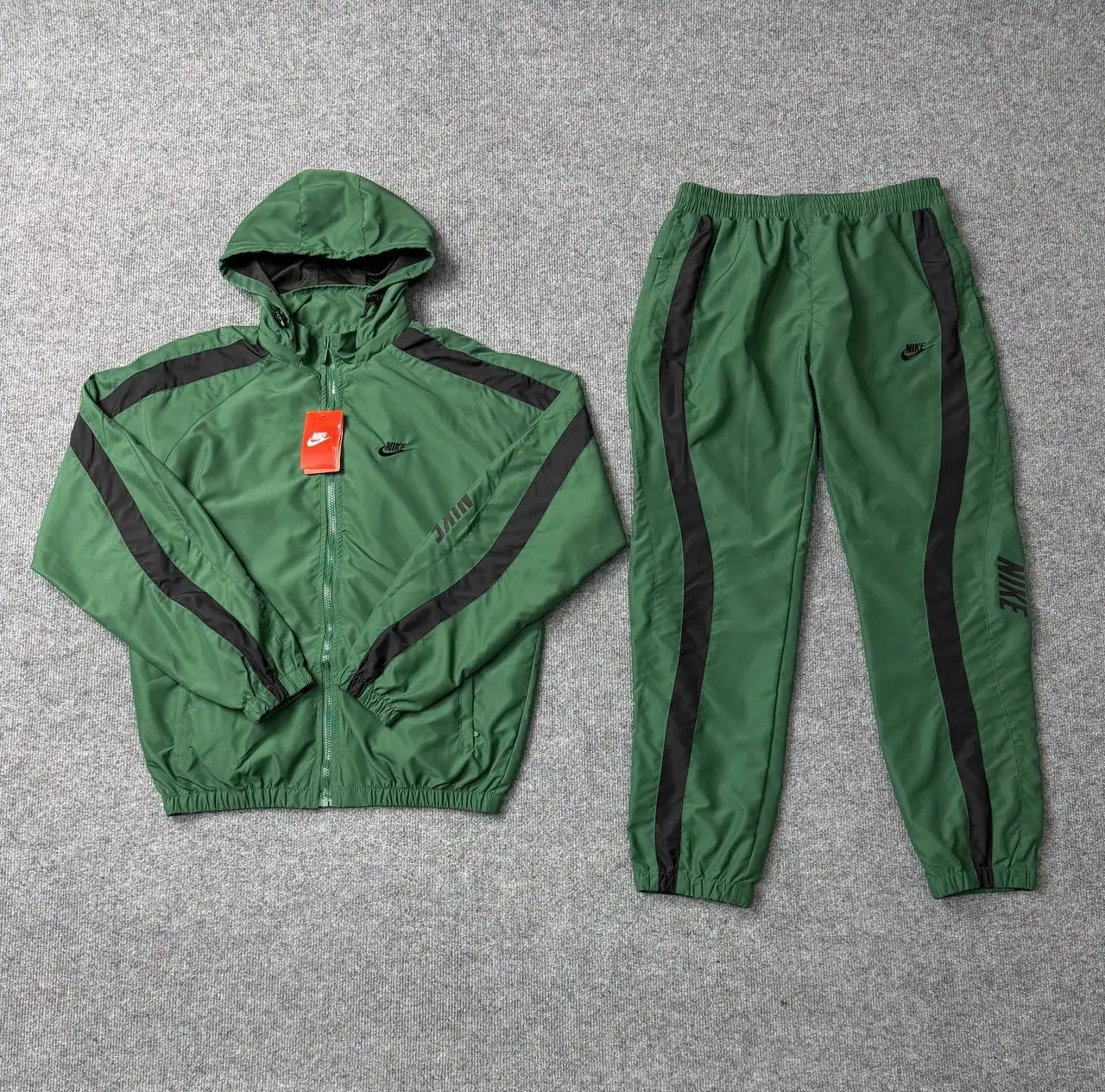 Мужские костюмы в наличии в магазине - Мужская одежда (Одежда) в Уфа