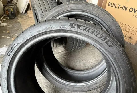 Шины Michelin Pilot Sport 4 S 225/40 R19 и 255/35 R19 - Коммерческий транспорт в Уфа