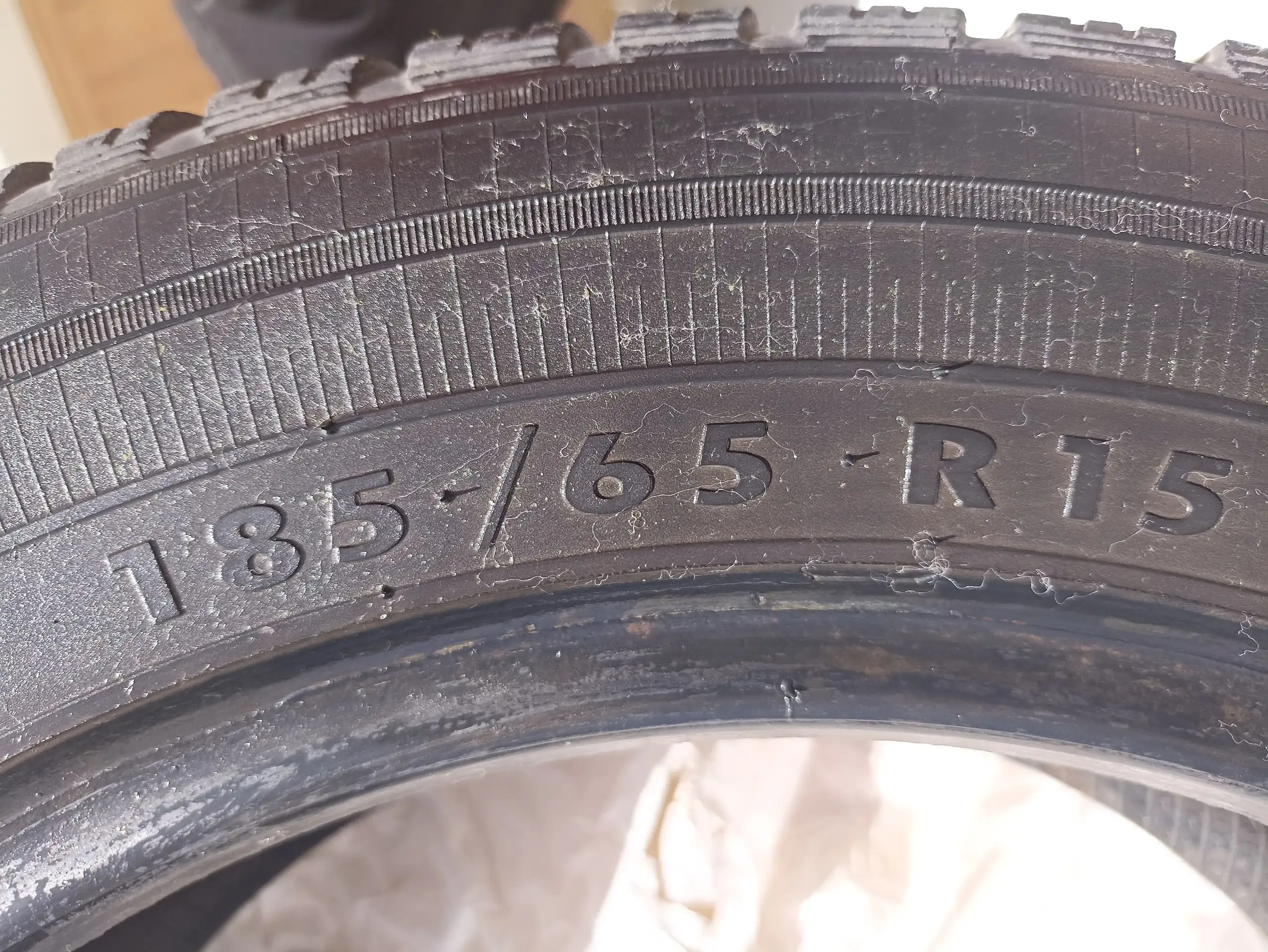 Продажа шин R15 185/65, 2 штуки - Шины и диски (Запчасти) в Уфа