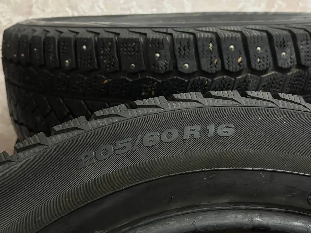 Автошины Viatti 205/60 R16 с шипами - Шины и диски (Авто) в Уфа
