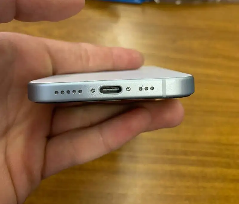 Продам iPhone 15 128 ГБ - Смартфоны (Электроника) в Уфа