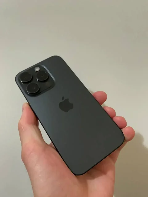 iPhone 15 Pro 128GB - Игровые наушники в Уфа