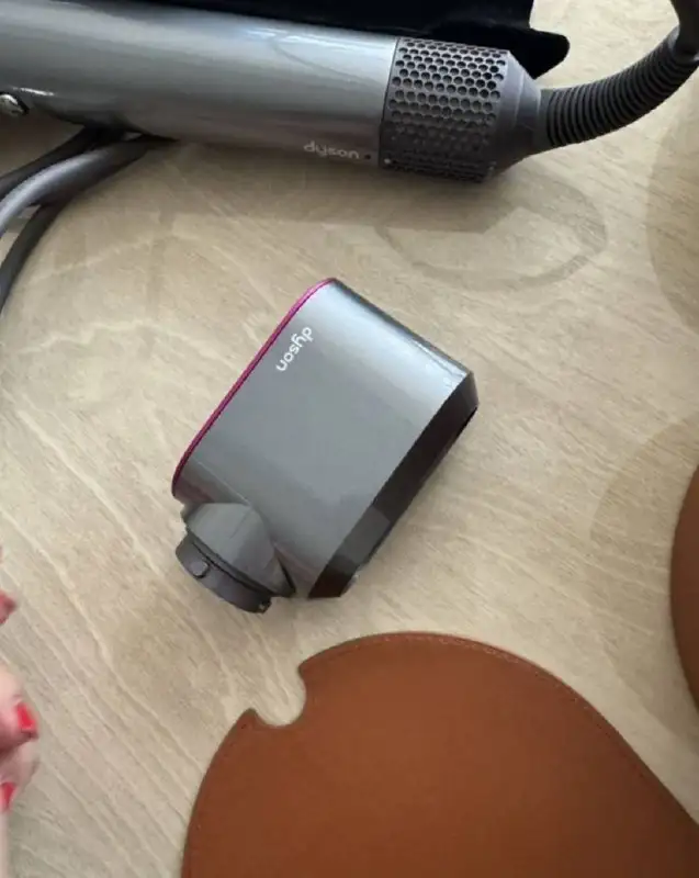 Фен-стайлер Dyson в отличном состоянии - приборы для укладки (Красота и здоровье) в Уфа
