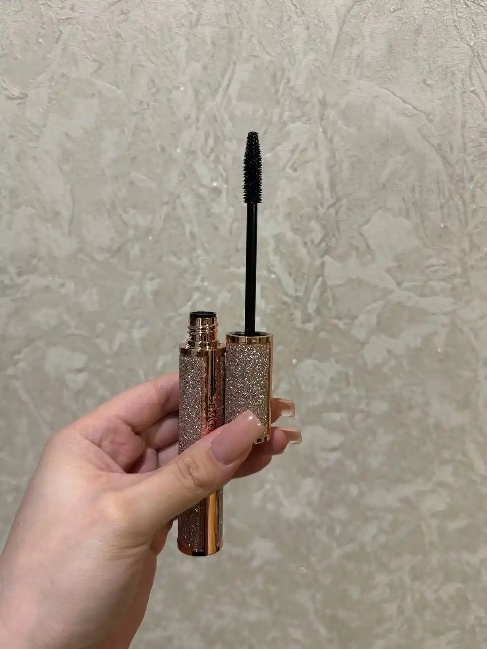 Тушь для ресниц черная