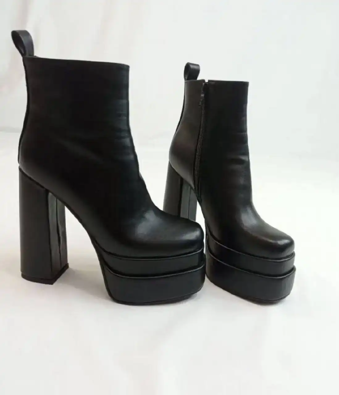 Продажа обуви и одежды в Чебоксарах