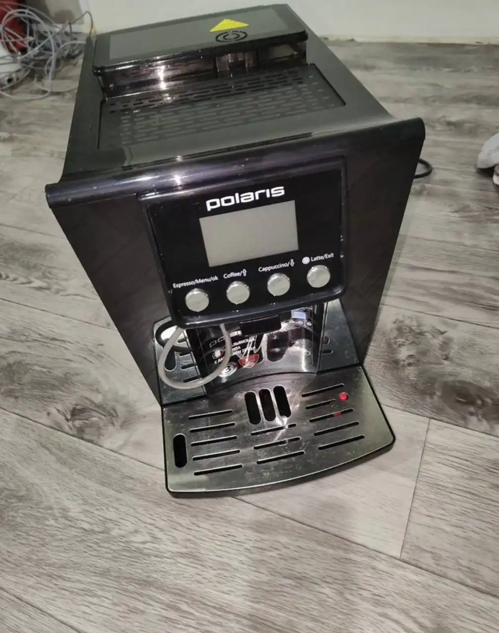 Продаю кофе машину в хорошем состоянии