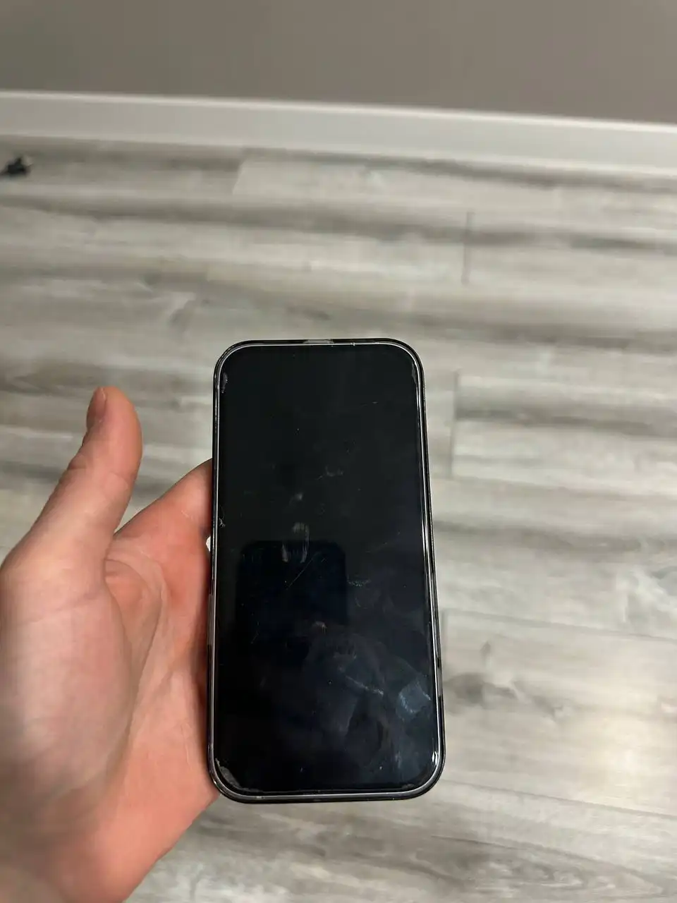 Продам айфон 15 в идеальном состоянии