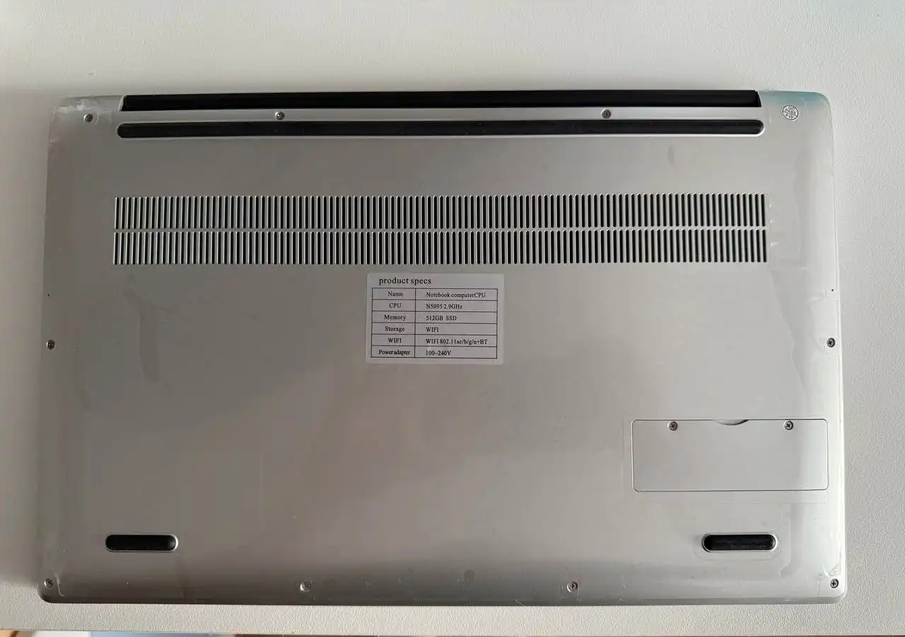 Ноутбук AP Group 15" с портфелем и мышкой