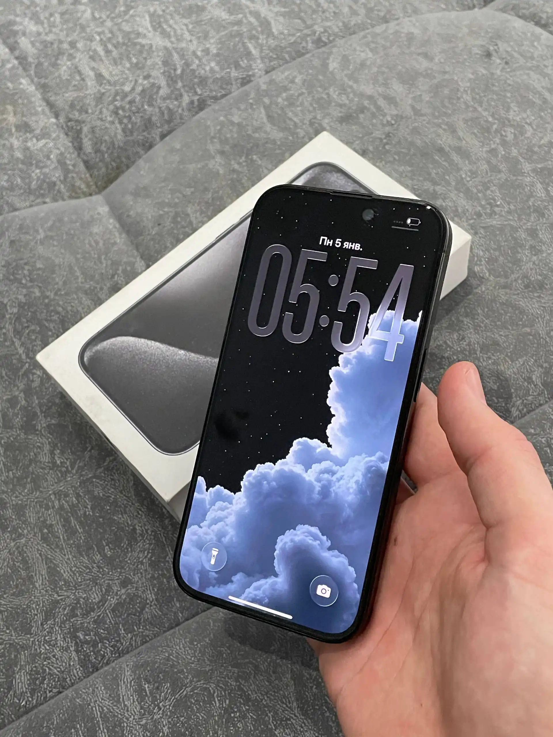 iPhone 15 Pro 128GB черный в отличном состоянии