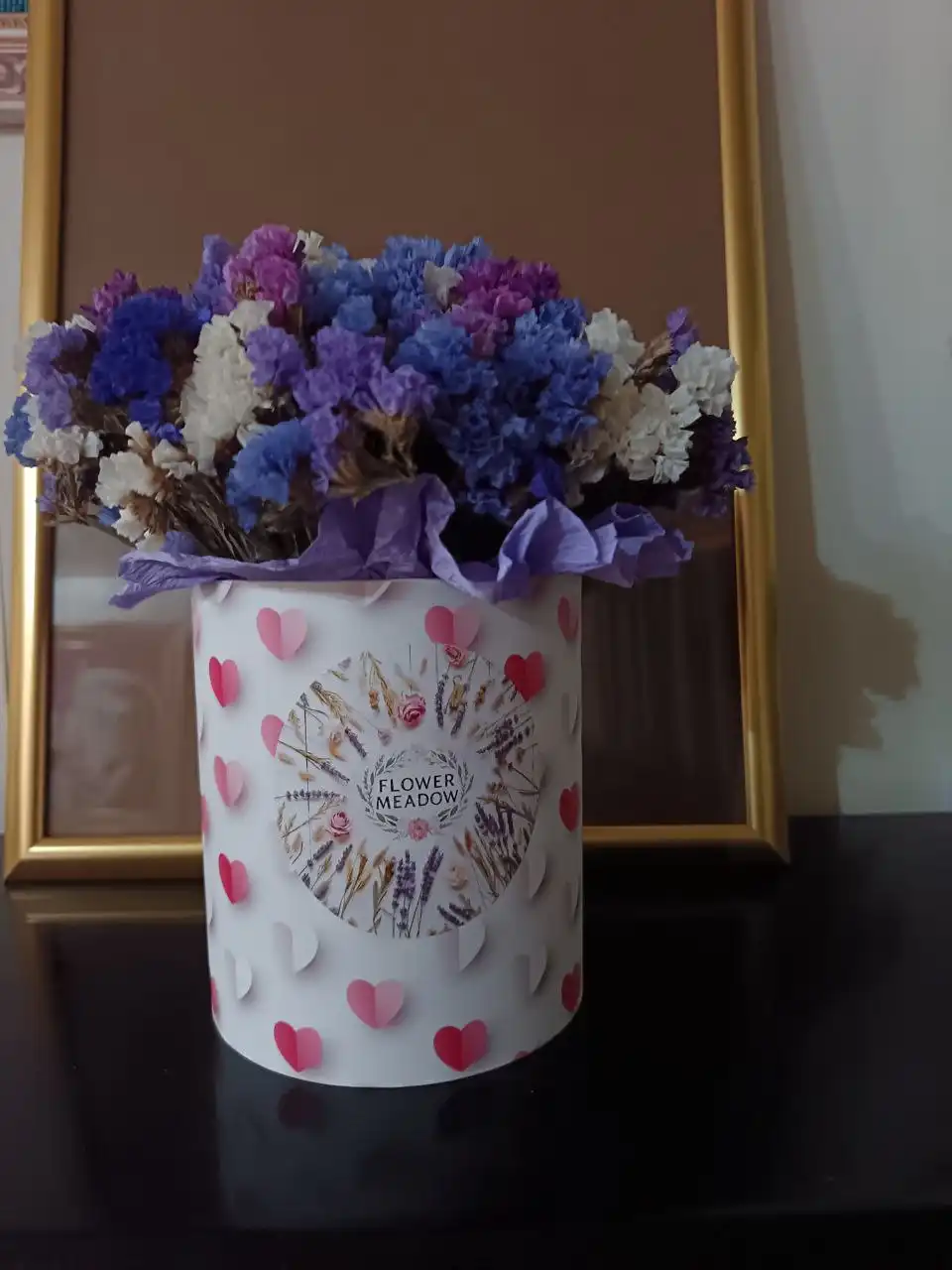 Статица в шляпной коробке для подарка - Барахолка в Чебоксары