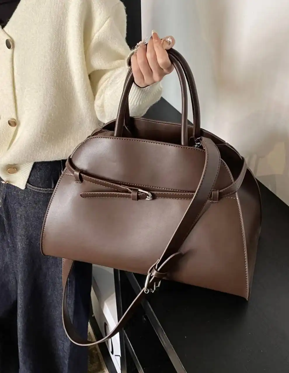 Женская сумка-саквояж через плечо из экокожи - Сумки (Барахолка) в Чебоксары