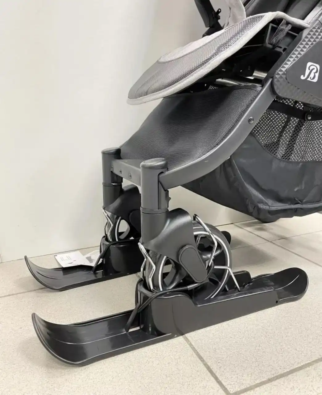 Лыжи для коляски, 9.5мс длина, 5см высота - Барахолка в Чебоксары