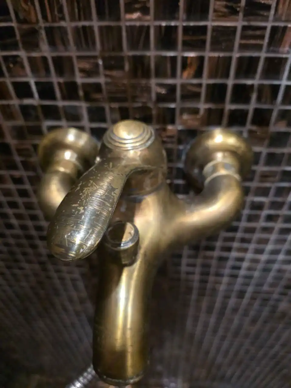 Продажа смесителей, раковины и подстолья - Сантехника (Для дома и дачи) в Чебоксары