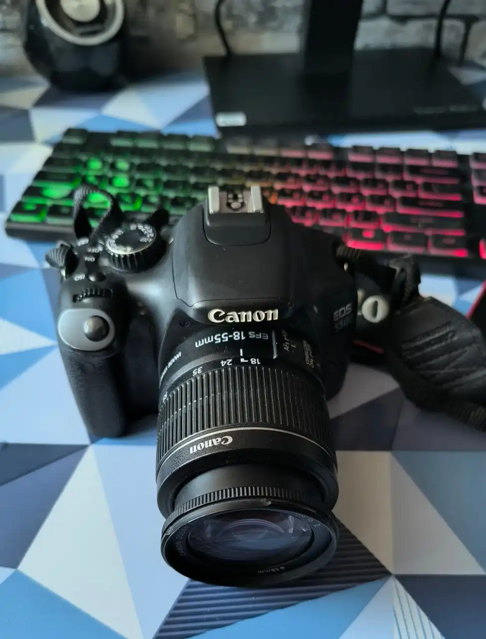 Продажа зеркального фотоаппарата Canon 550D с комплектом - Фототехника (Электроника) в Чебоксары