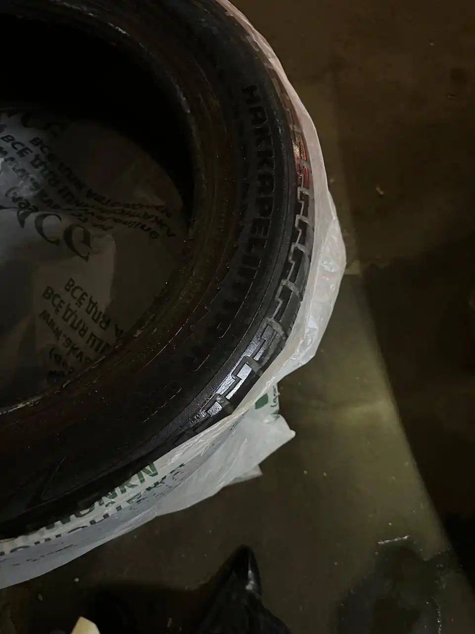 Резина Nokian 265/60 R18 зимняя липучка