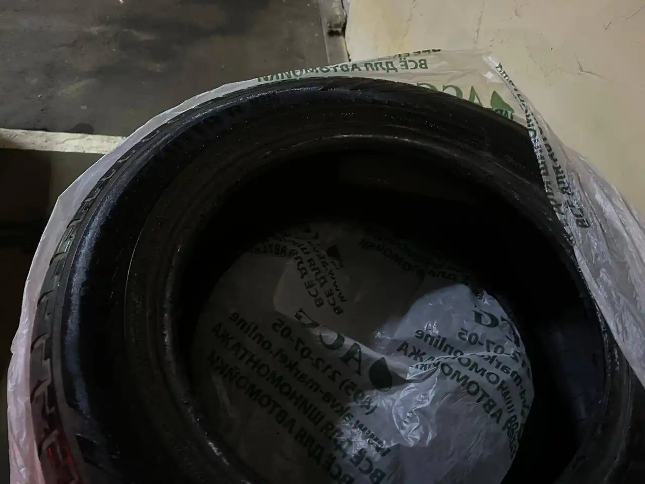 Резина Nokian 265/60 R18 зимняя липучка