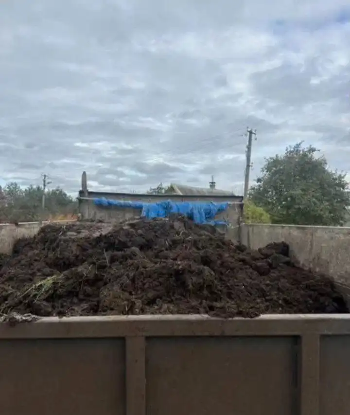 Продажа конского и коровьего навоза