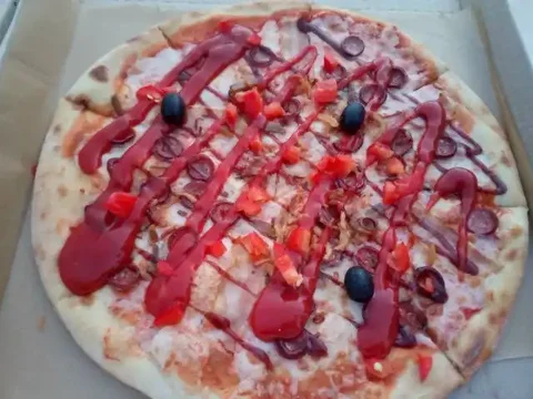 Продажа свежих пицц с разнообразной начинкой - частное объявление в Москва